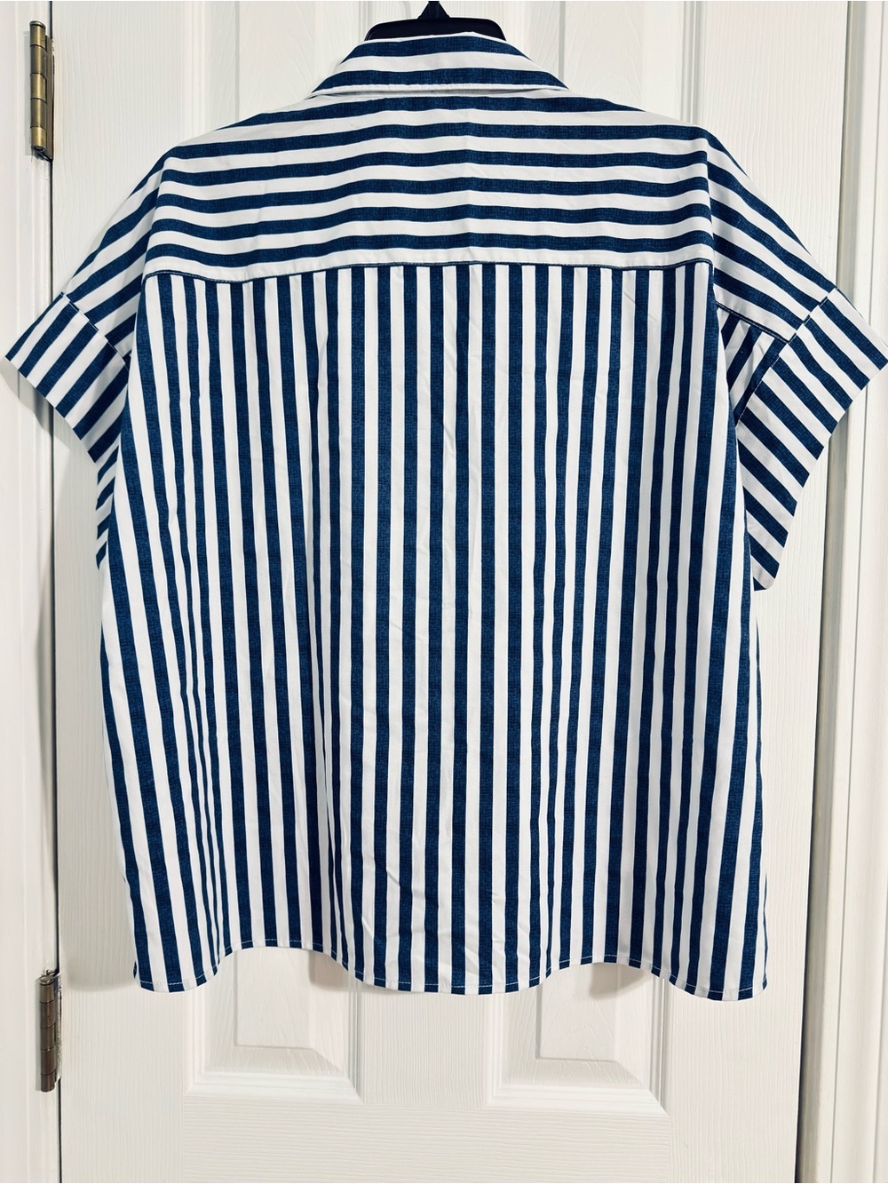 Hope & Harlow Blue White Vertical Stripe Button Front Shirt XL Oversized - Picture 3 of 12